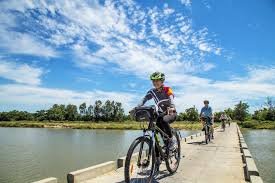 Bike Ride Hanoi 1 Day But Thap Bat Trang